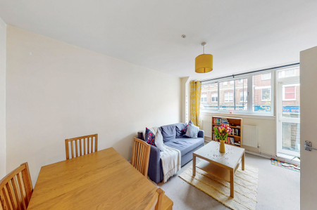 The Triangle, London, EC1V - Photo 2
