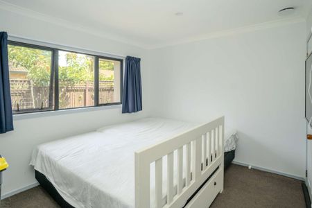 SPACIOUS HOME WITH SOLAR – WALK TO TOWN - Photo 3