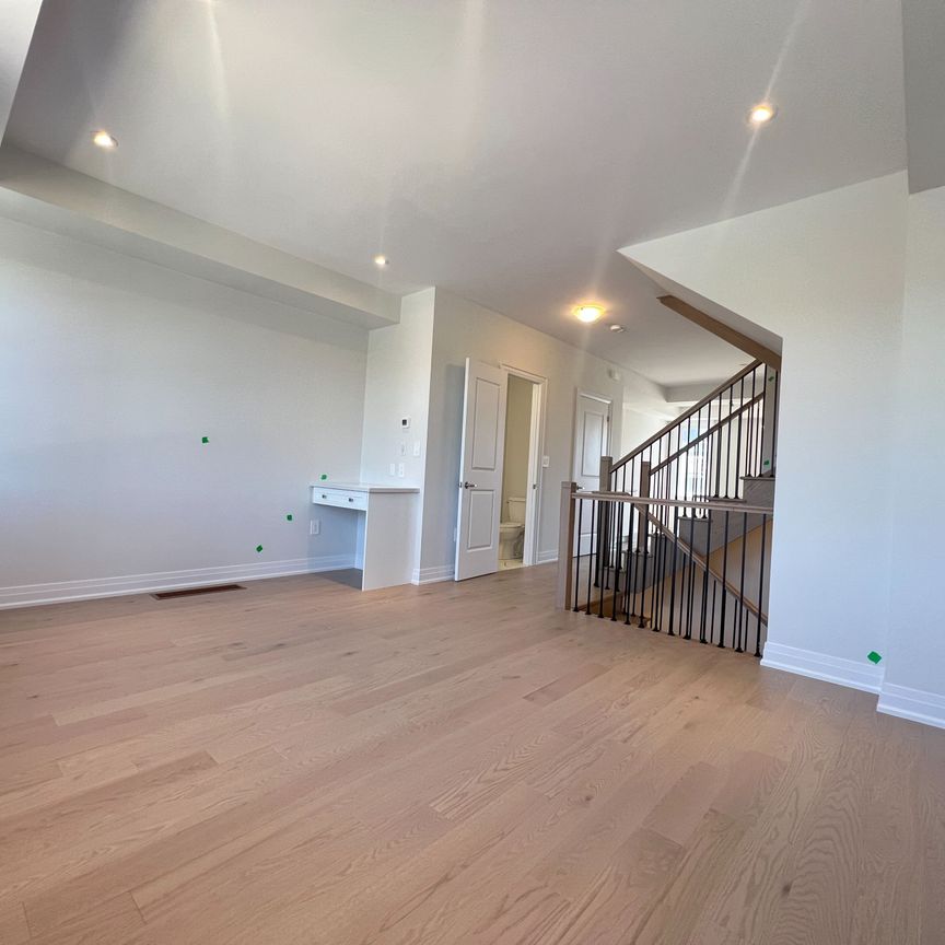 For Lease - 5951 Saigon Street, Mississauga, Ontario - Photo 1