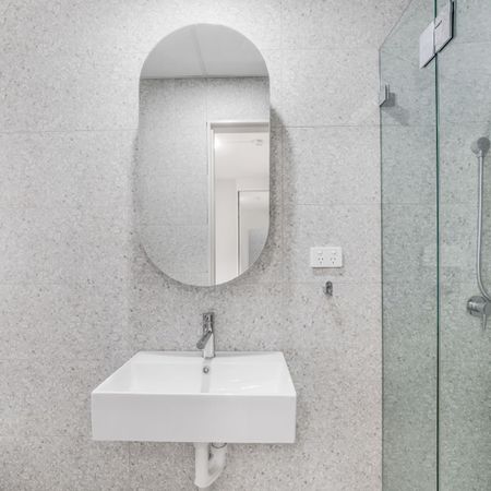 Recently renovated studio apartment - Photo 4