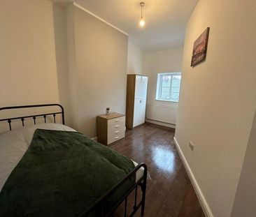 1 bedroom house of multiple occupation to rent - Photo 1