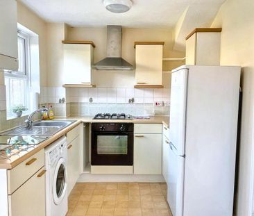 2 bedroom end of terrace house to rent - Photo 3
