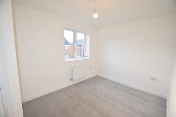 3 bedroom semi-detached house to rent - Photo 1