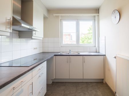 Ruim appartement met 2 slaapkamers en garagebox! - Foto 2