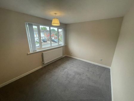3 bedroom semi-detached house to rent - Photo 3