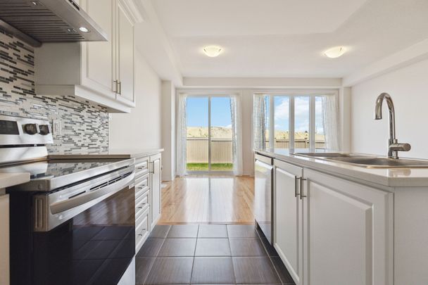 For Lease - 174 Mumbai Drive, Markham, Ontario - Photo 1