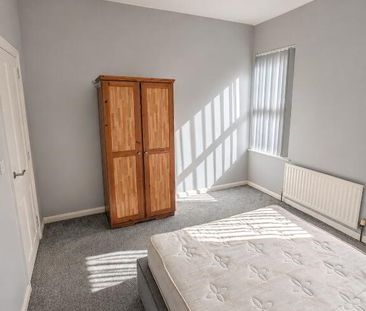 62 Union Street, Lurgan, BT66 8ED - Photo 2