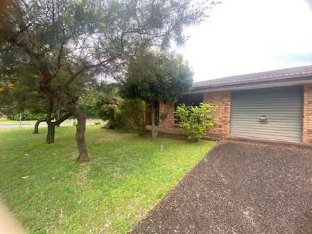 1/2 Perrumba Street, 2324, Hawks Nest Nsw - Photo 4