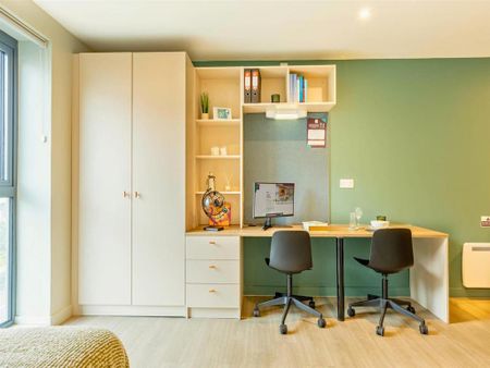 1 bedroom in a flat share to rent - Photo 3