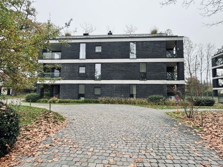 Recent tweeslaapkamerappartement met parkeerplaats, heel rustig gelegen in een grote parktuin. - Foto 5