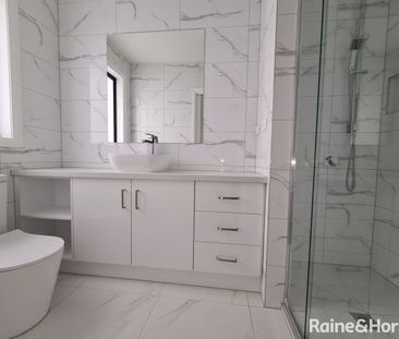 Modern Townhouse with central location - Photo 2