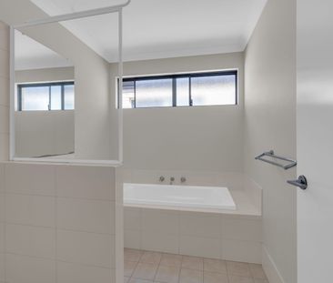 5 Privet Pass, Bennett Springs, WA 6063 - Photo 6