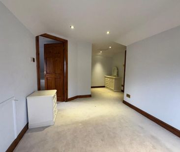 4 bedroom detached house to rent - Photo 6