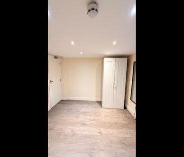 Room in a Shared House, Arcadian Gardens, N22 - Photo 1