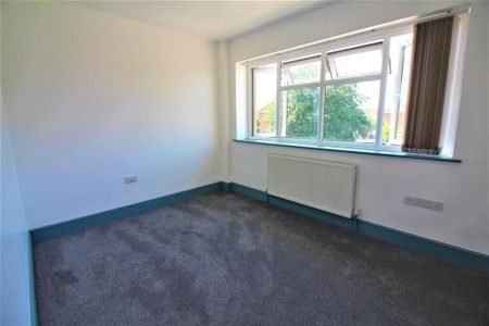 Brockworth Crescent, Fishponds - Photo 4