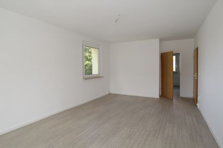 Sonnenbalkon, neues Laminat, neue Badausstattung - ID 292 - Foto 3