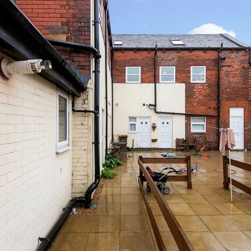 3 bedroom House To Let - Photo 1
