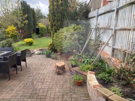 Chadacre Road, Stoneleigh - Photo 4