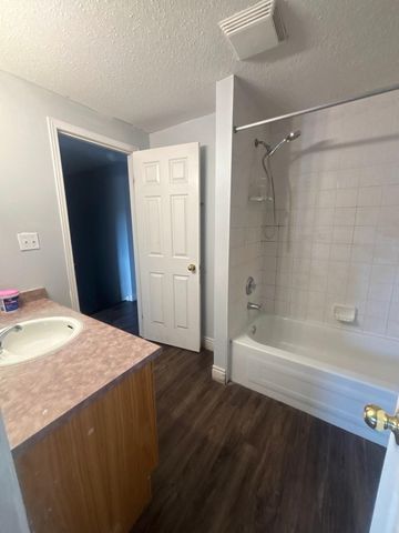 For Lease - 26 Activa Avenue, Kitchener, Ontario - Photo 2