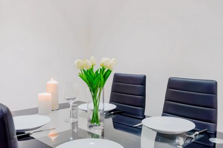 1 Bedroom Apartment - Photo 4