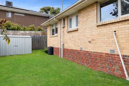 Lovely Three Bedroom Home in Mount Waverley Secondary College School Zone - Photo 2