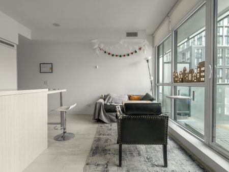 For Lease - 39 Sherbourne Street Unit# 607, Toronto, Ontario - Photo 2