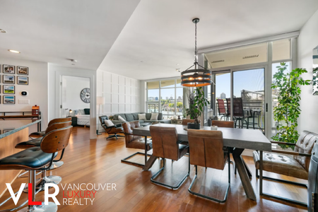 Condo in Downtown Vancouver, BC - Photo 5