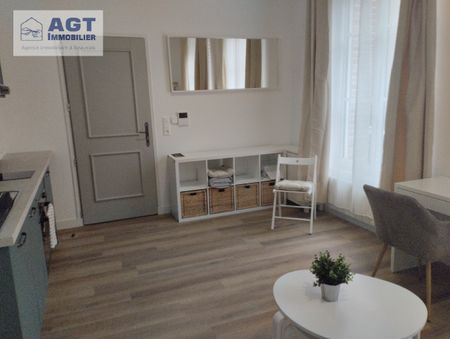 Location Appartement 1 pièce 21m² BEAUVAIS 60000 - Photo 2