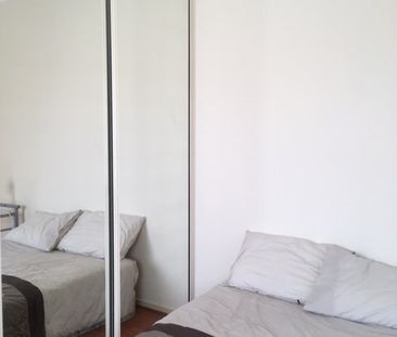 5-bedroom shared house / townhouse, Saint Bernards Road - Photo 1