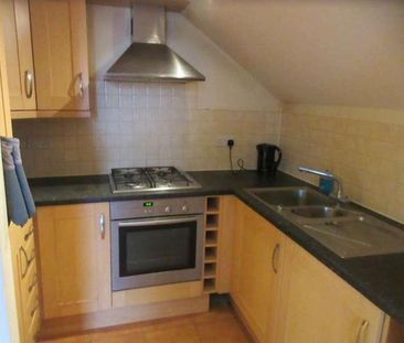 Regents Court, Southend On Sea, SS1 - Photo 2