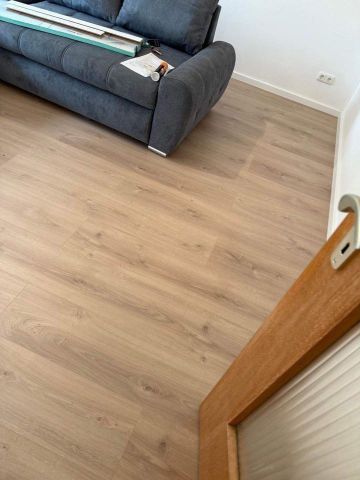 Frei ab 01.04.26! Attraktive 1-Zimmer-Wohnung mit südwestlicher Ausrichtung, ca. 35,1 qm im 2.Stock & eigene Garage in Creußen bei Bayreuth - Photo 4