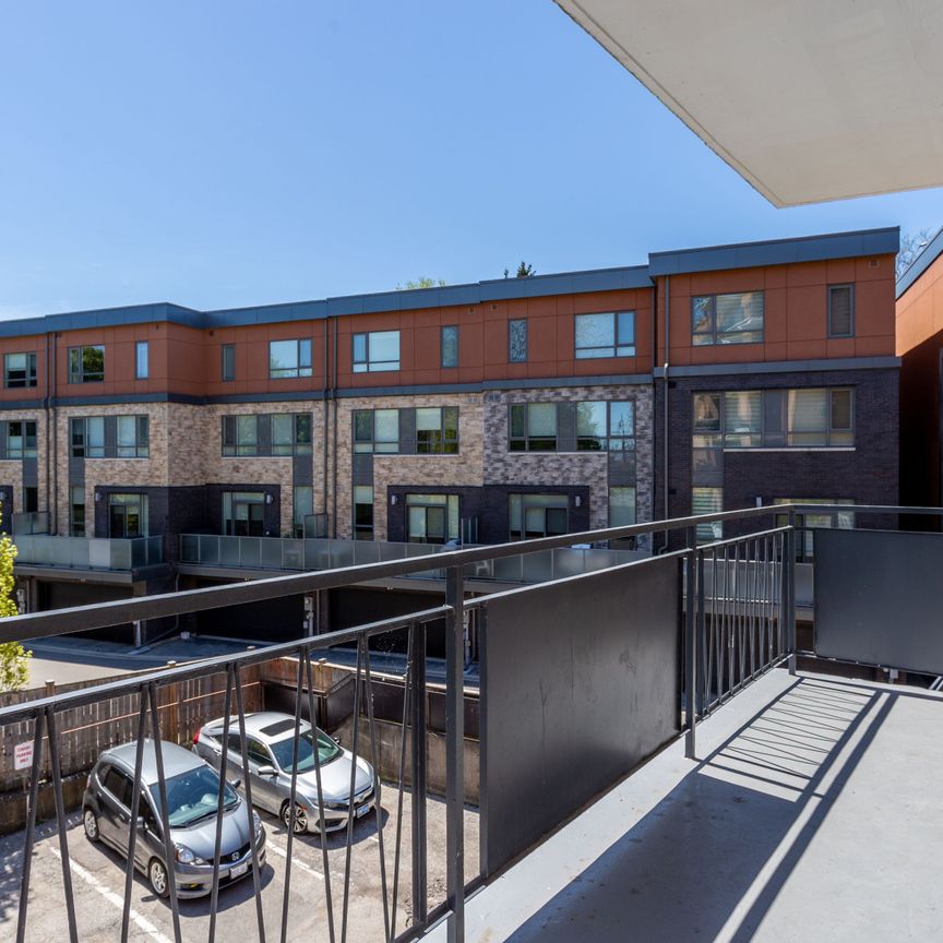 For Lease - 371 Lakeshore Road Unit# 205, Mississauga, Ontario - Photo 1