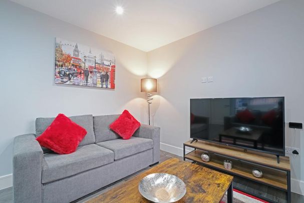 3 bedroom apartment to rent - Photo 1