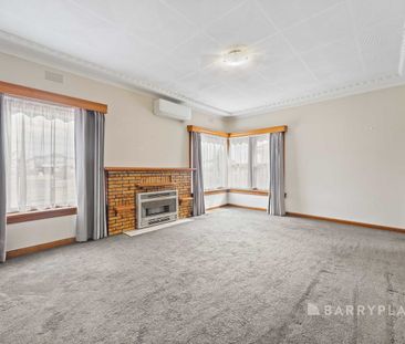 Beautifully Presented Brick Home in Popular Sebastopol - Photo 1