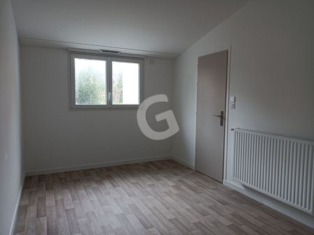 Location Maison 3 pièces 100m² - Photo 2
