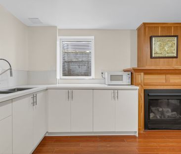 For Lease - 212 Holbeach Crescent, Waterloo, Ontario - Photo 6