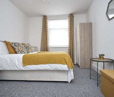 1 bedroom in a house share to rent - Photo 2