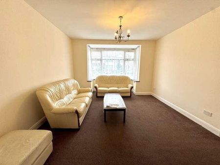 Greenland Crescent, Southall, UB2 - Photo 2