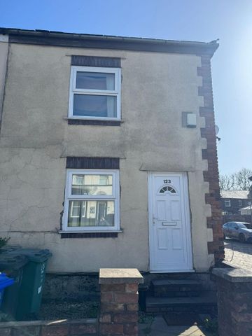 2 bedroom end of terrace house to rent - Photo 4