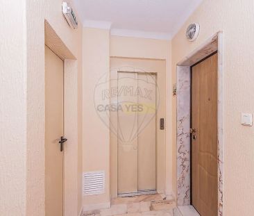 Apartment T3 in Algés, Linda-a-Velha e Cruz Quebrada-Dafundo, Oeiras - Photo 1