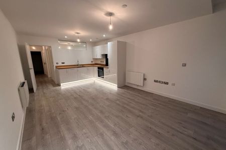 Edinburgh Gate - Photo 4