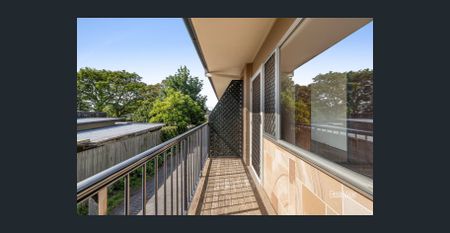 Stylish Rangeville Living - Photo 5