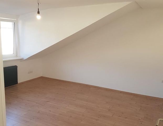 Dachgeschosswohnung mit Balkon 2 ZKB - Foto 1