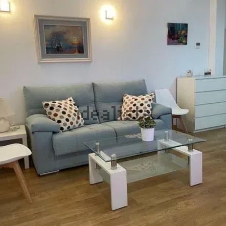 Alquiler de piso en La Trinidad - Photo 1