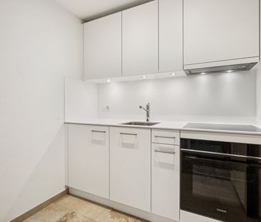 Sanierte 1.5-Zimmer-Wohnung an der Holbeinstrasse in Basel - Photo 2