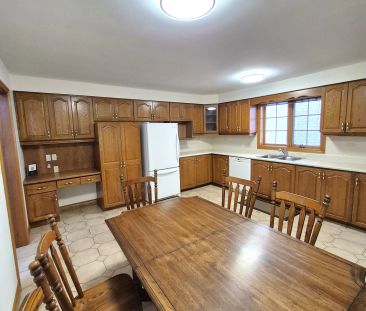 256 Cocksfield Avenue #Rm 1 - Photo 3