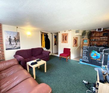 5 bedroom terraced house to rent - Photo 1