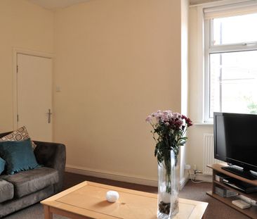 4 Bed Terraced House, Moseley Road, M14 - Photo 1