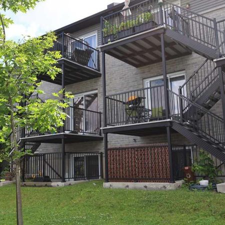 5 1/2 à louer Longueuil - Photo 3