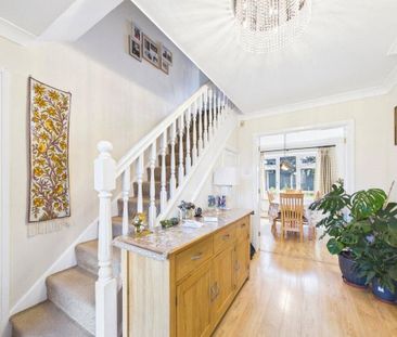 4 bedroom detached house to rent - Photo 4